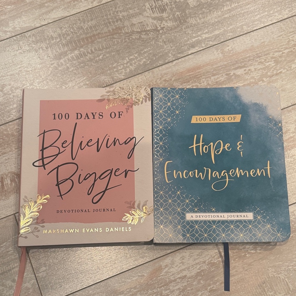 2 NEW devotional journals 100 days of hope‎ & encouragement